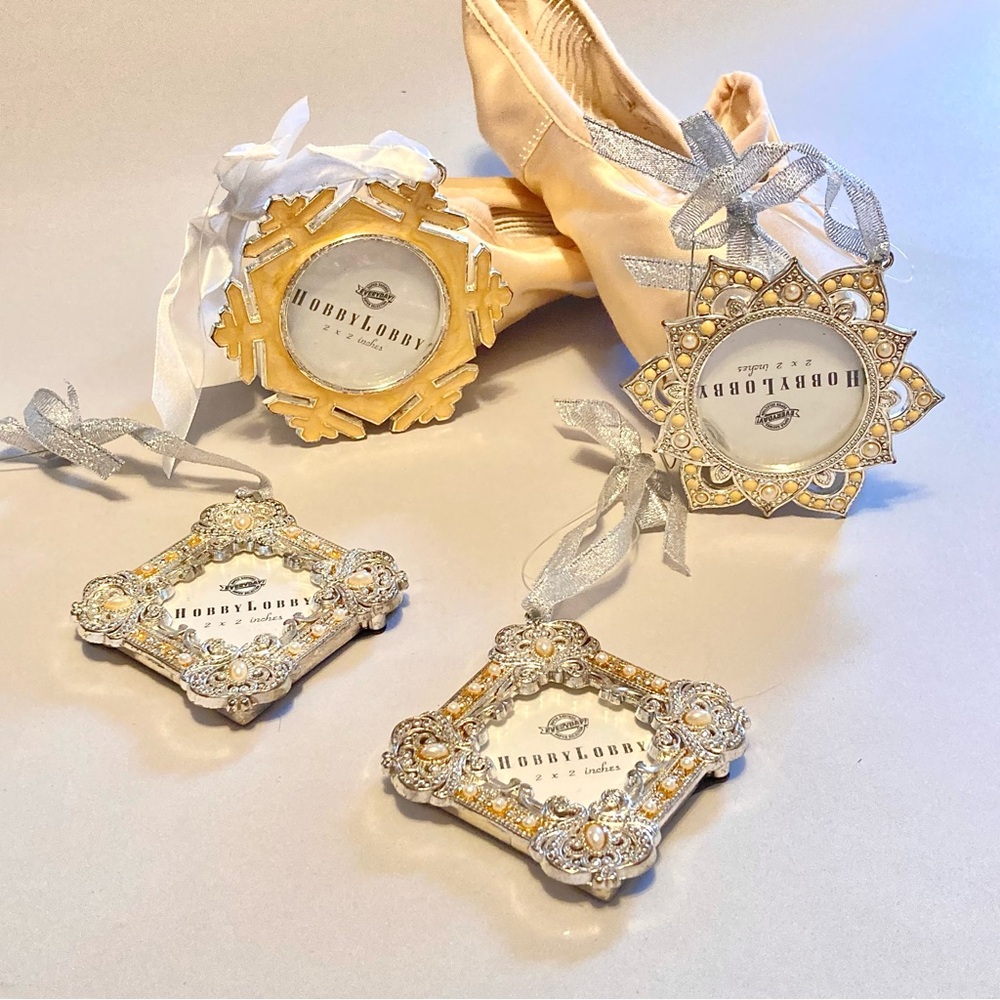 5/$18 THE BALLET COLLECTION Ornaments (4) 2x2 Mini Photo Frames